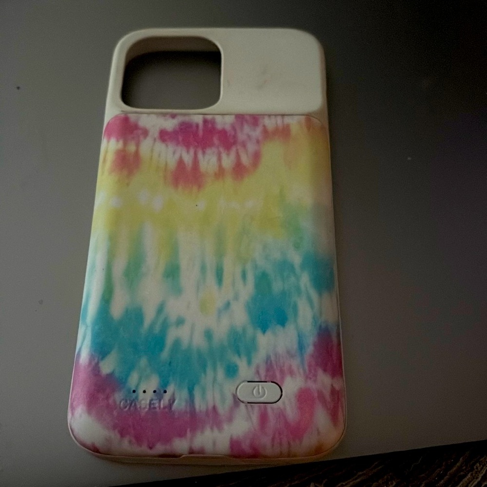 Casely iPhone 13 Pro Max Charging Case